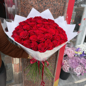 Ramo Buchon 51 Rosas Rojas premium