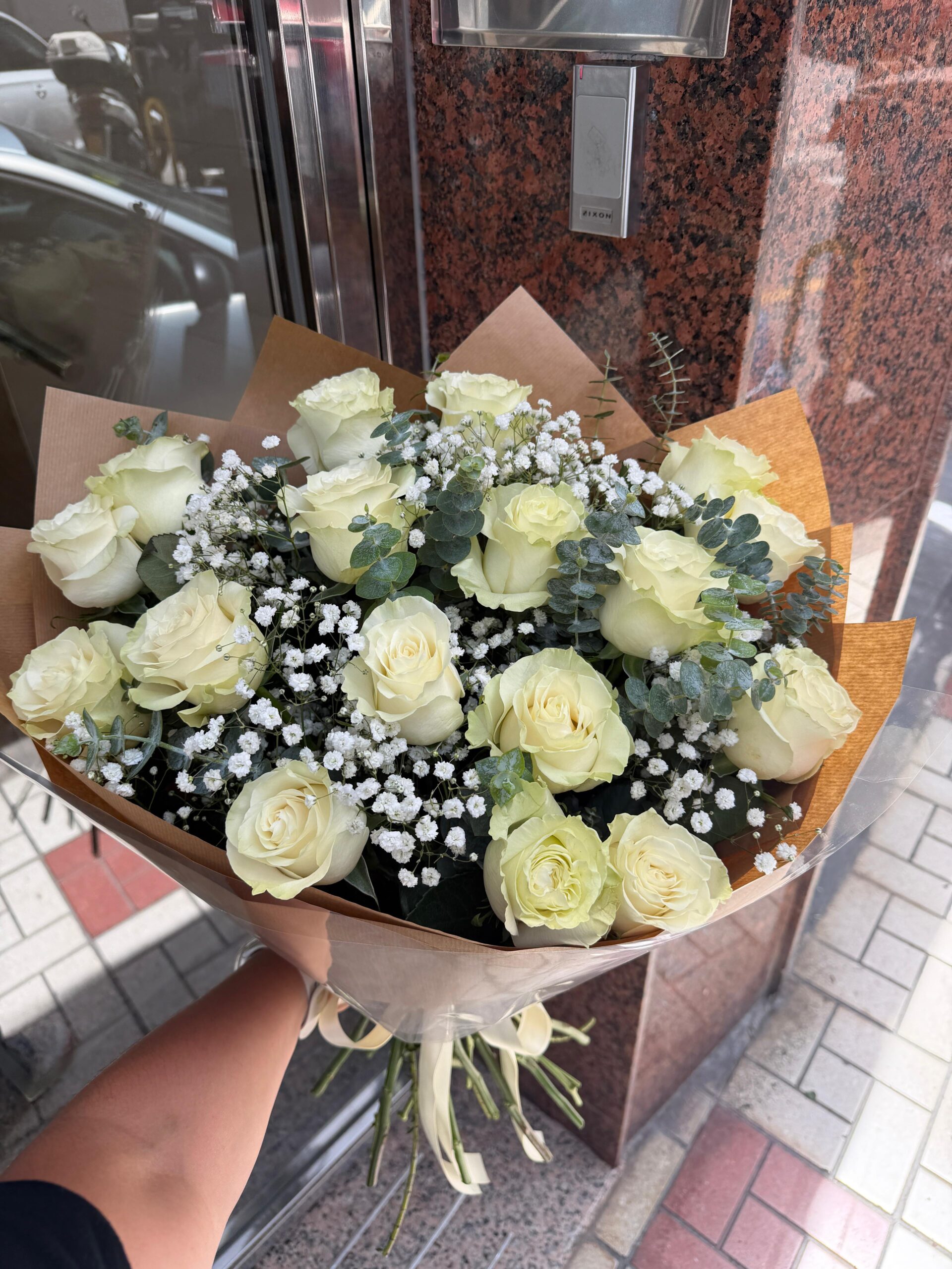 Ramo Rosas Aura Mondial - Imagen 4