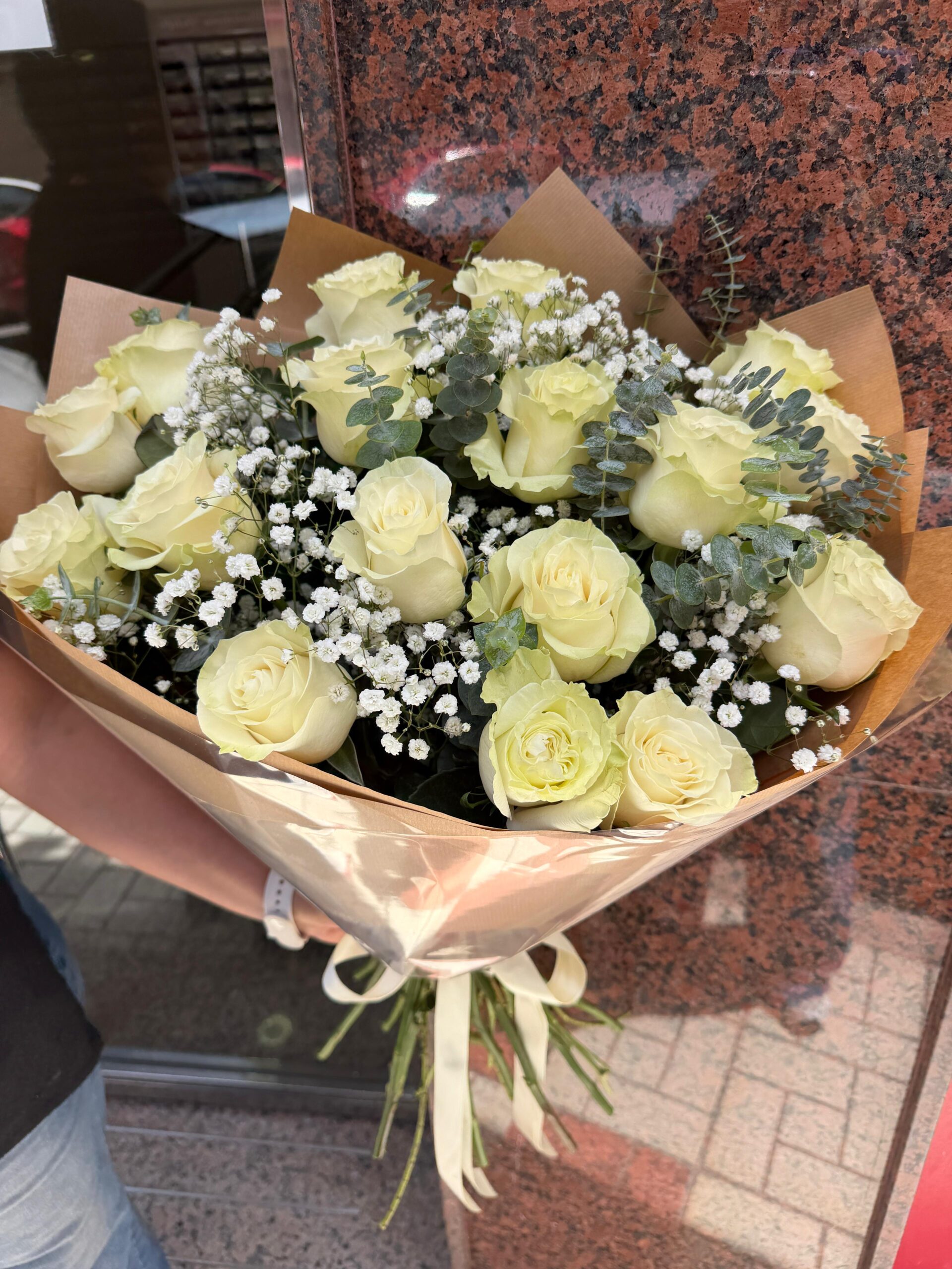 Ramo Rosas Aura Mondial - Imagen 3