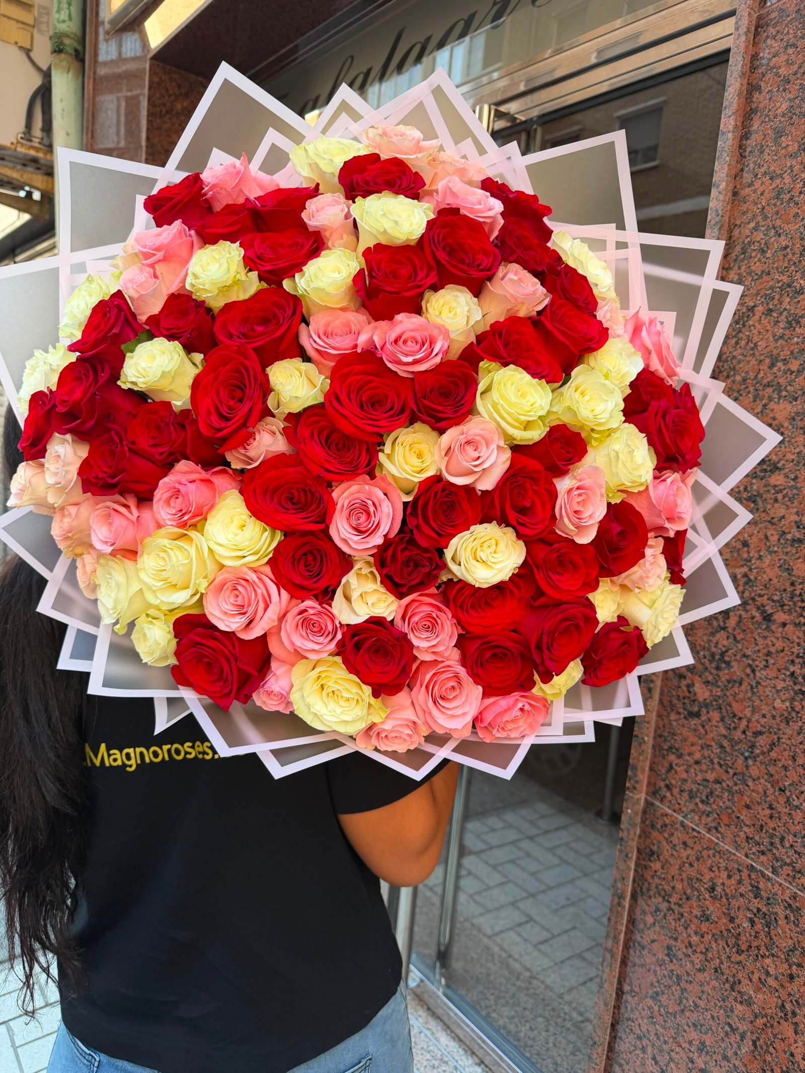 Ramo Buchón Rosas Multicolor